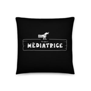 Coussin carré noir et blanc de la marque My name is pour les personnalités de type "Médiatrice" dont l'animal totem est la colombe