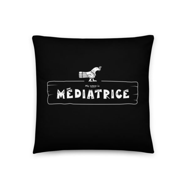 Coussin carré noir et blanc de la marque My name is pour les personnalités de type "Médiatrice" dont l'animal totem est la colombe